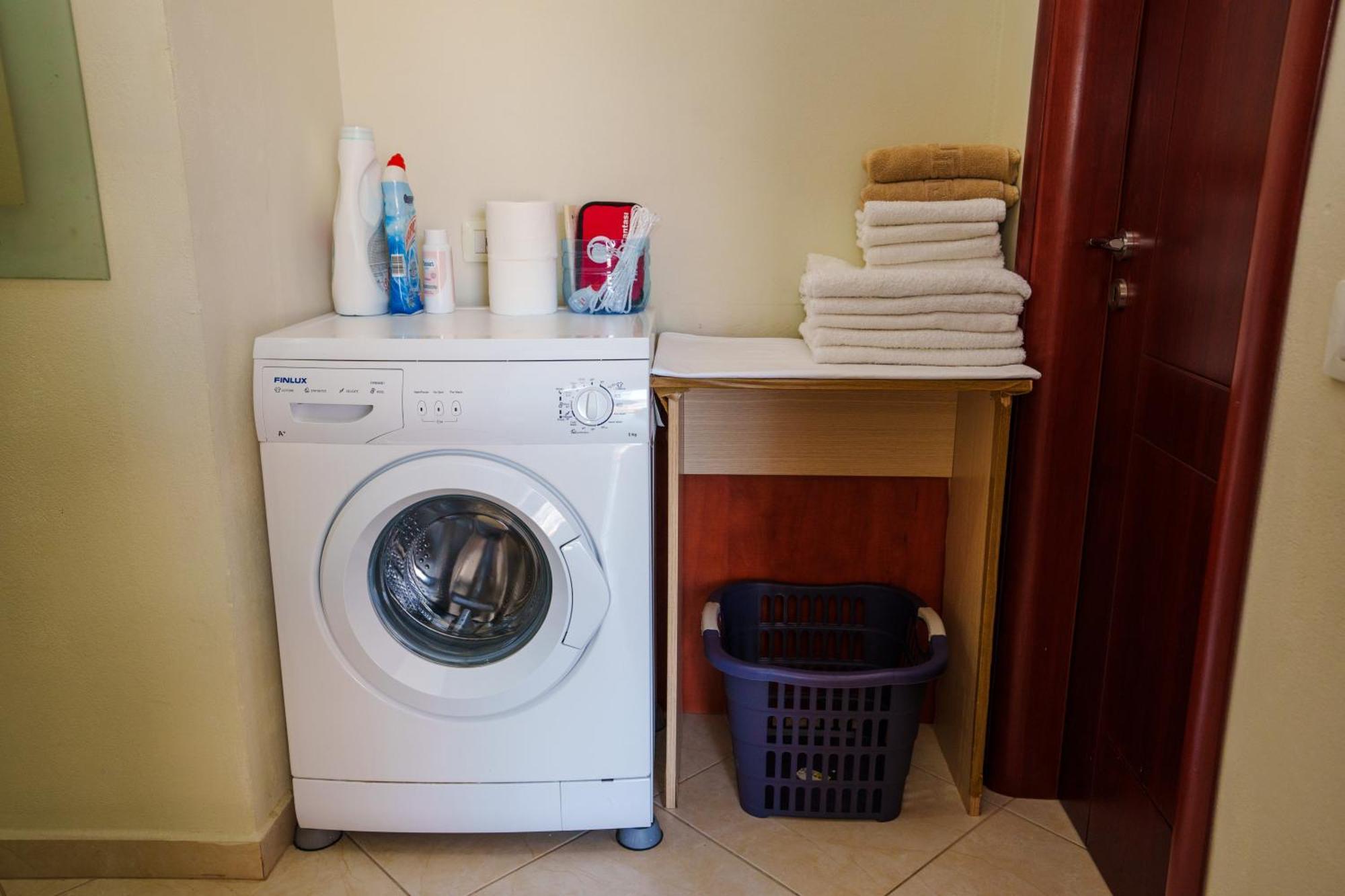 Sarah'S Apartments - 5 Min Walk To Beaches & Boulevard - Big Balcony! Sarande Exterior photo
